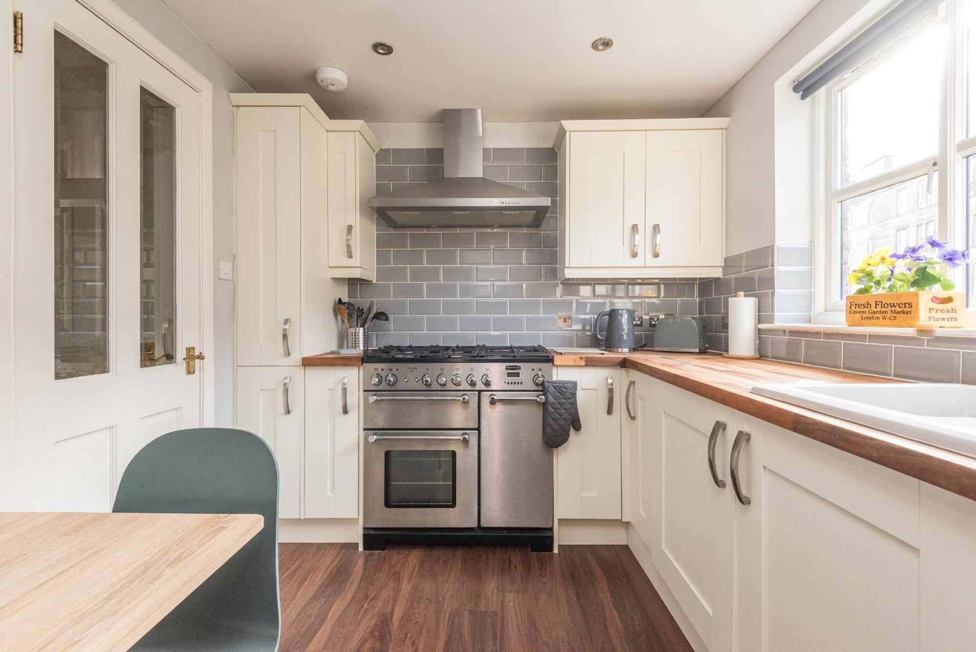 Cosy Roseburn Apartment, Edinburgh - 2 Bedrooms, Free Parking Extérieur photo